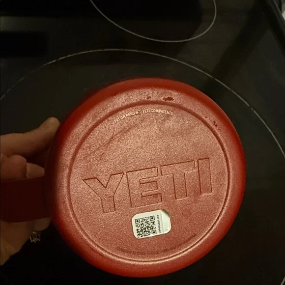 YETI Crimson 14 oz coffee mug - Picture 3 of 4